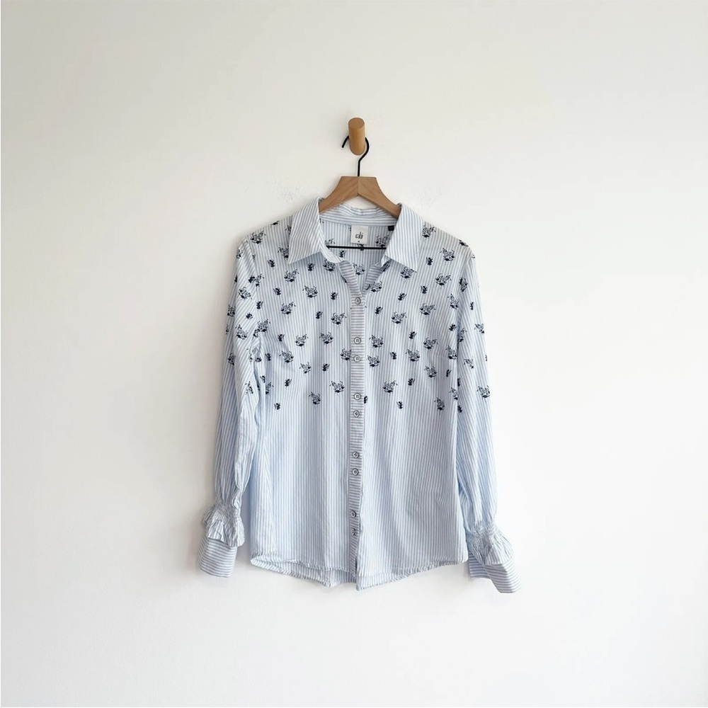 CAbi Whitney Floral Stripe Button Up Shirt Women's Size Medium #5368 Ruffle Cuff